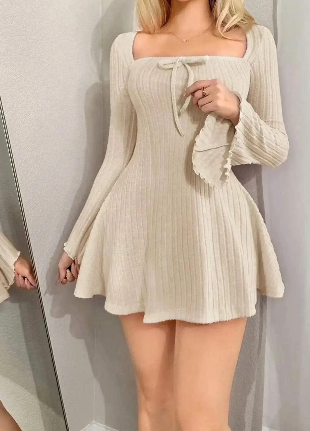 Mini vestido de manga larga para mujer estilo Y2K ,con escote cuadrado y mangas acampanadas,casual para las estaciones de primavera y otoño