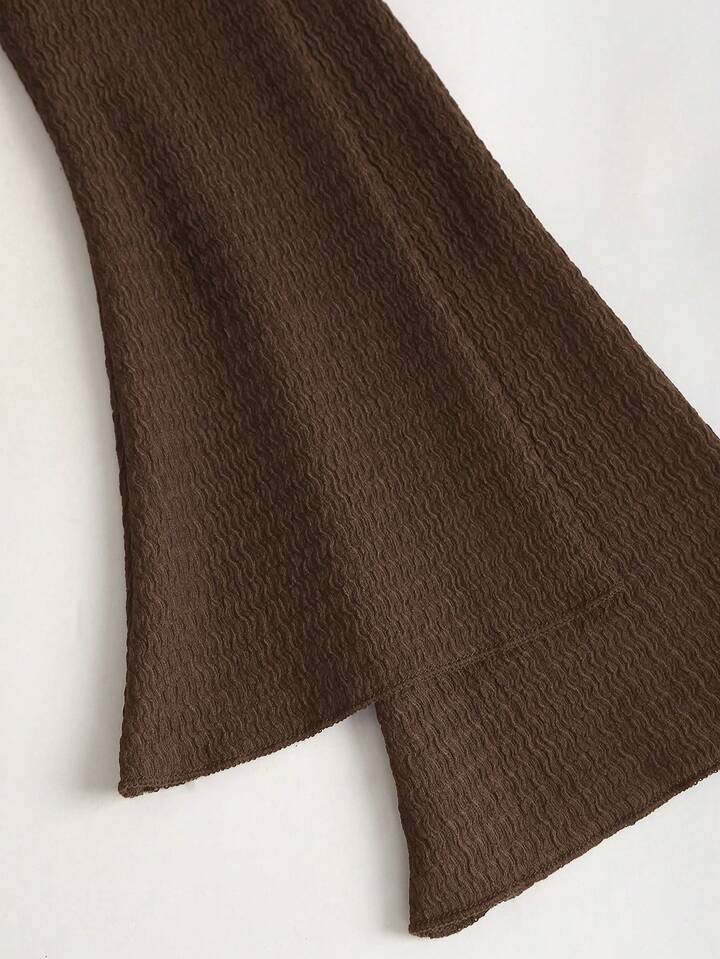 SHEEVETY  Sweetro Vestido Ceñido Al Body Con Mangas Acampanadas Y Cintura Ceñida De Estilo Minimalista